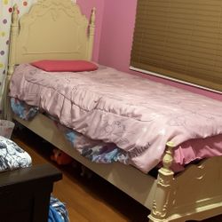 Twin Bed Include Mattress 