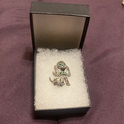 Vintage  Gerry's gray enamel dog emerald green rhinestone brooch pin