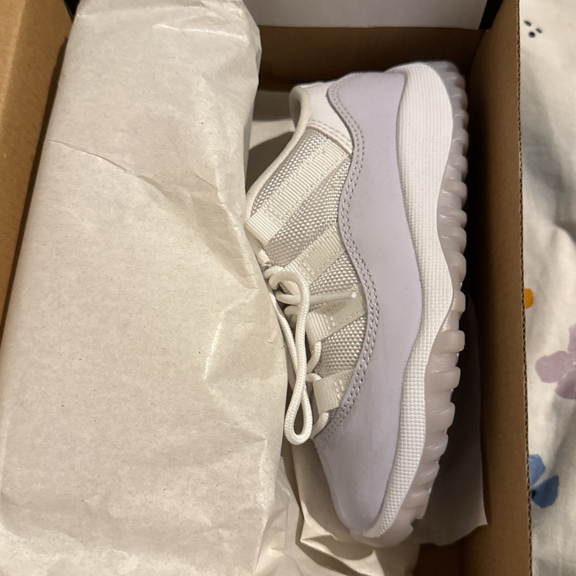 Jordan 11 Low 9c