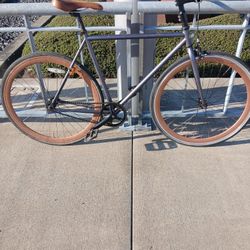 PURE FIX SINGLE GEAR BICYCLE 