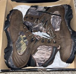 WOLVERINE  HUNTING  BOOTS