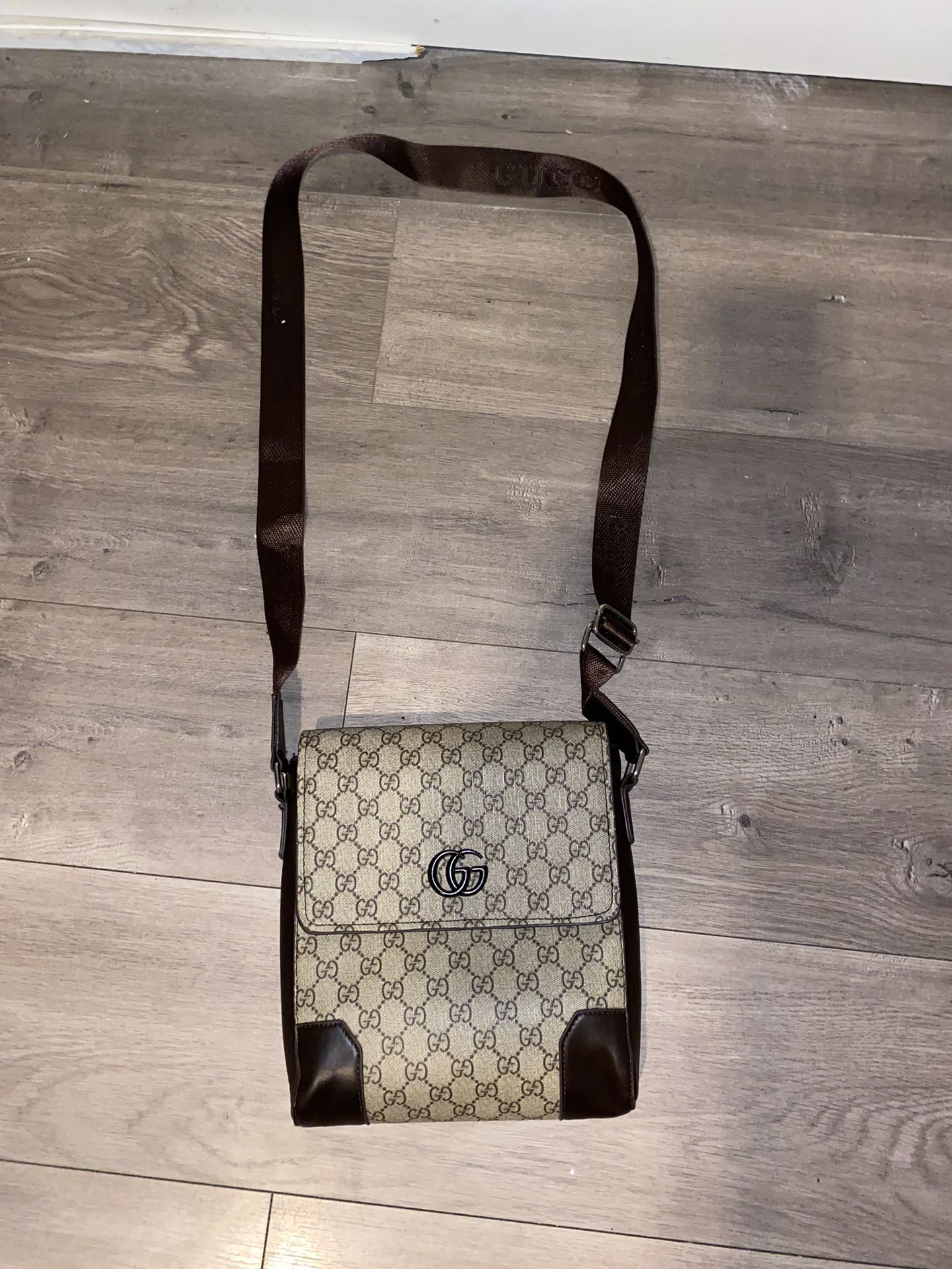 Gucci Cross Bag