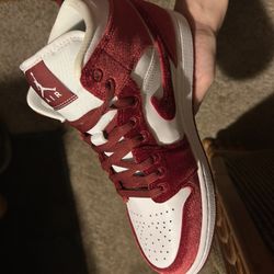 Air Jordan 1 Mid SE