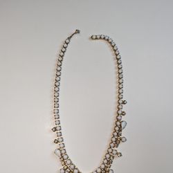Costume Jewelry Necklace. "Broken Clasp"