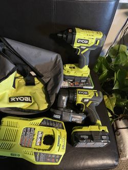 Ryobi Drill Set