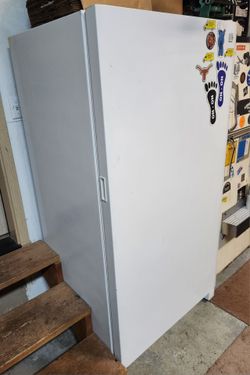 Kenmore Stand-up Freezer