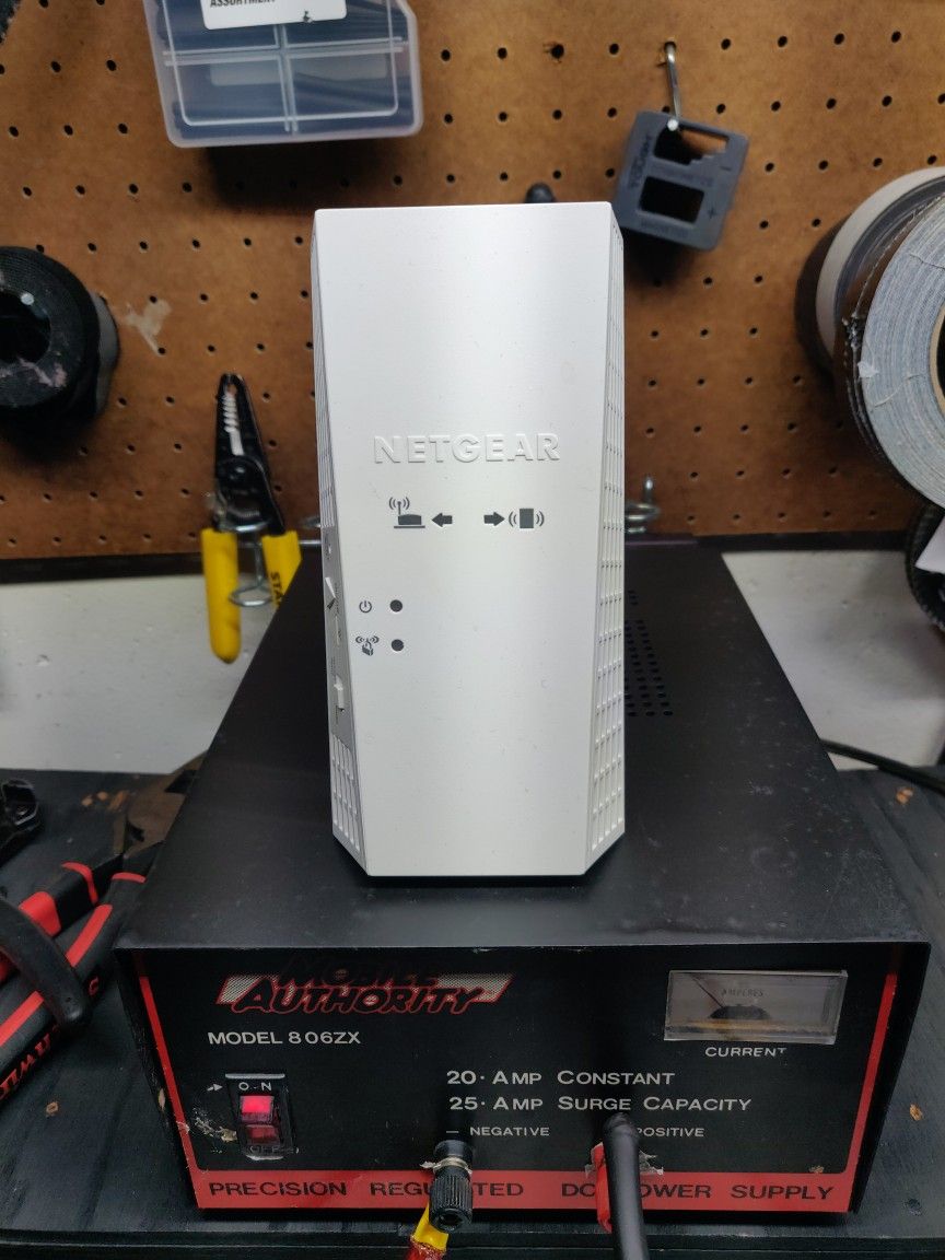 Netgear Nighthawk EX6400v2