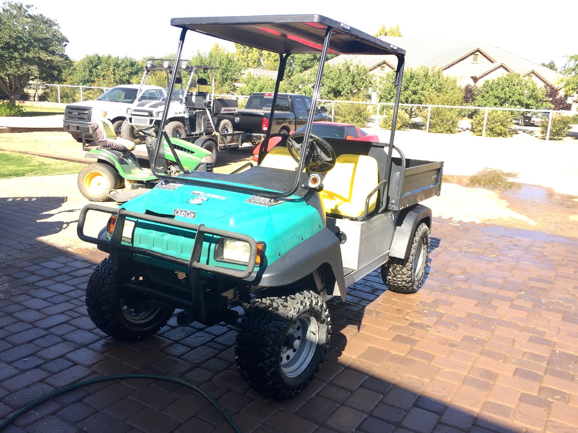 2007 Club Car Pioneer 1200 gas 400cc for Sale in
