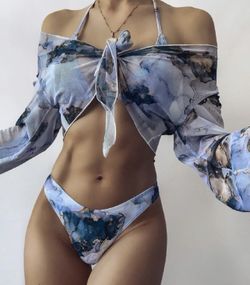 3 Piece Bikini Set Size 6/Medium
