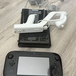 Nintendo Wii U Console + Handheld + Joystick + Cables + Gun Controller 