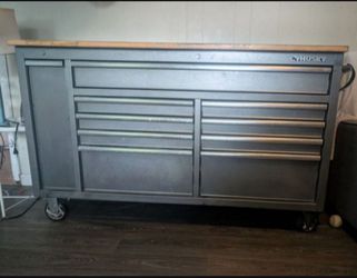 Tool chest