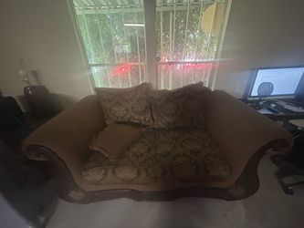 Couch set