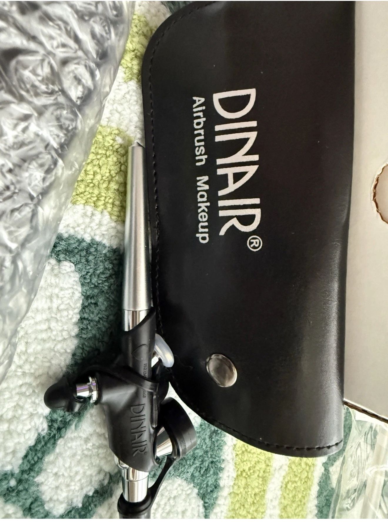 DinAir Airbrush Makeup