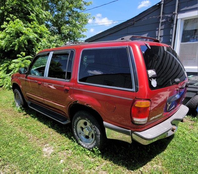 1998 Ford Explorer