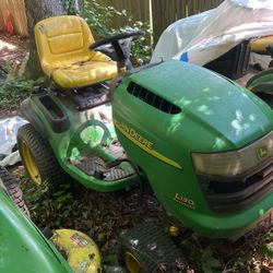 John Deere Ride Mower