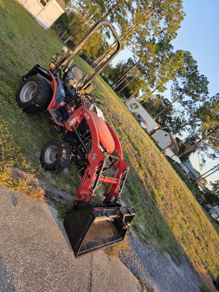 Royal King 24 Diesel Tractor