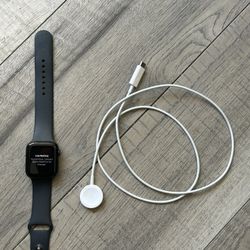 Apple Watch SE 2nd Gen 44mm 2024 Like New