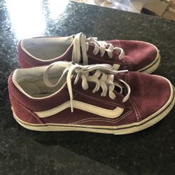 Vans Youth Size 3 Tennis Shoes 