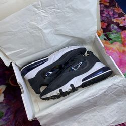 Nike Air Max 270 React Women Size 7.5 Running Sneakers With Box