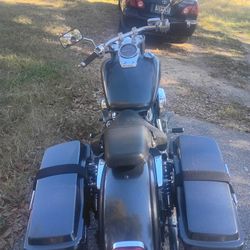 2001 Hoda Shadow 750