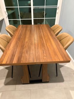 Dining set 4 chairs and 1 table