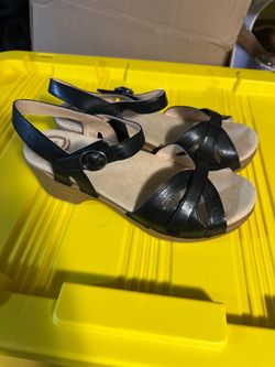 Dansko sandal size 9.5-10 or 40