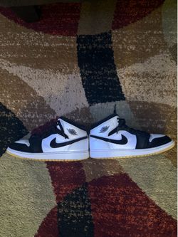Jordan 1 Mid white and black trainers