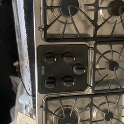 Like New KENMORE Elite Stainless Steel Gas Cooktop.$300 4 Month Warranty 