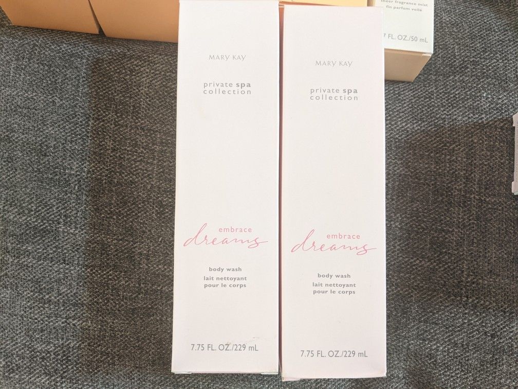 Mary Kay Embrace Dreams