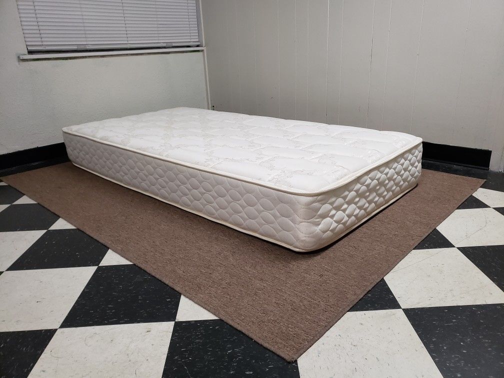 Twin size mattress - can DELIVER almost anywhere for $20 extra - please see all photos and read everything 🙂