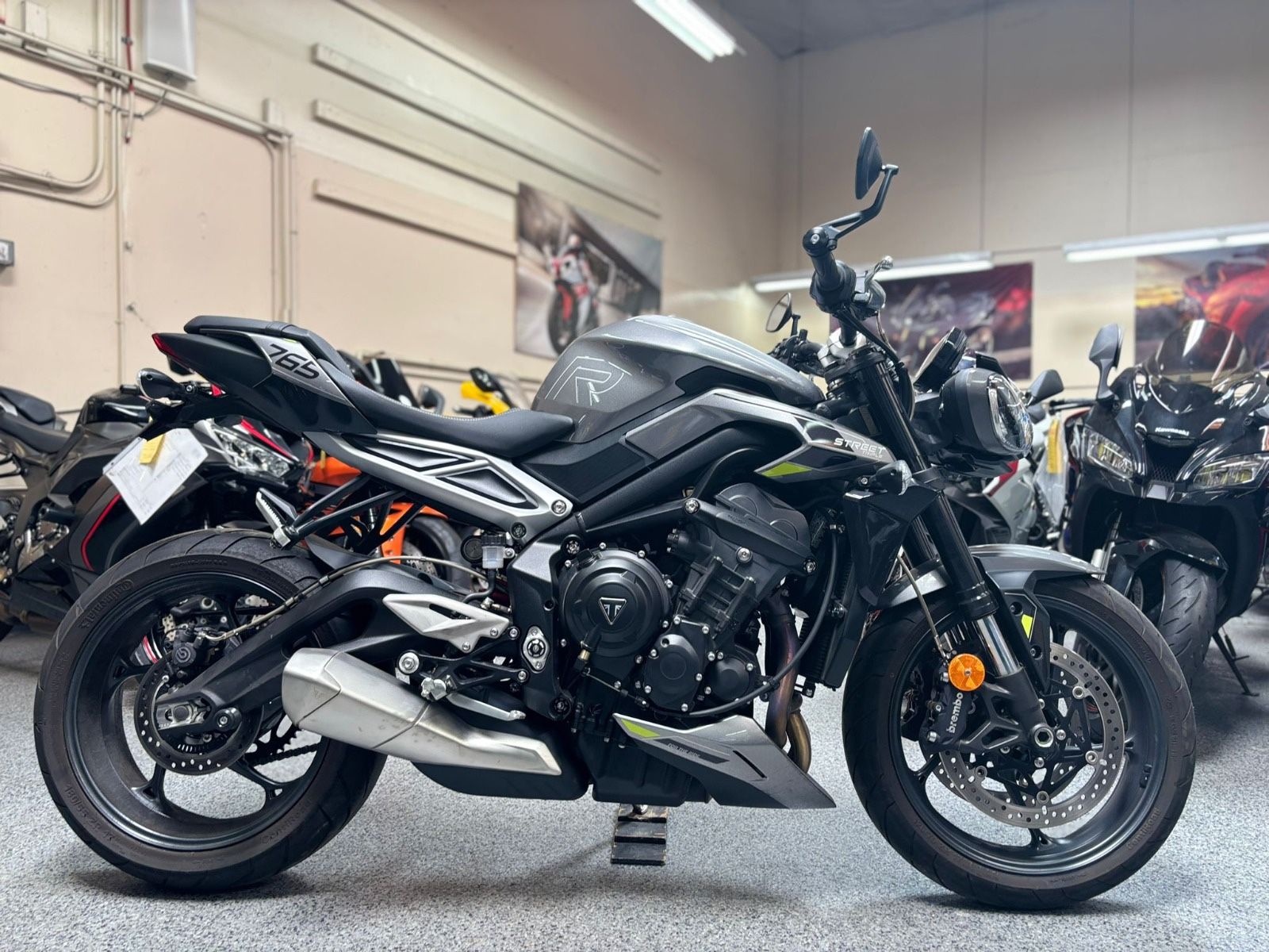 2024 Triumph Street triple R 765