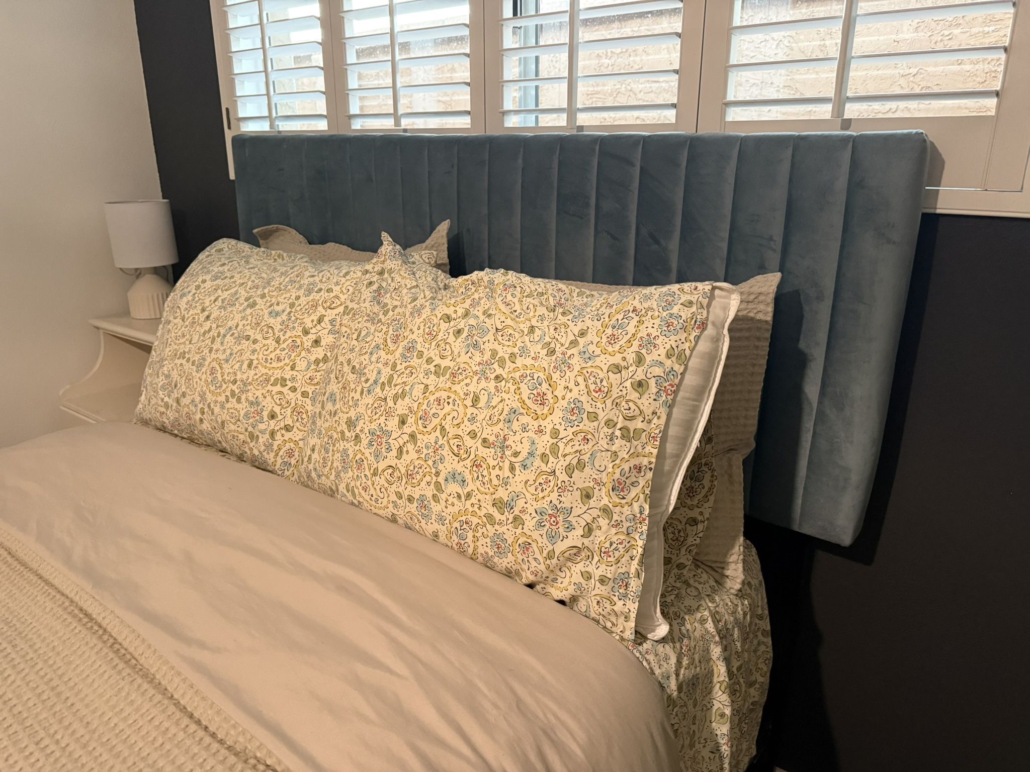 Velvet Headboard / Full Size Bed Frame w/ mattress and box spring