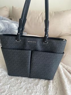 Michael Korse purse