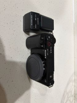 Sony ZVE-10 ZVE10 Body Only