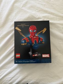 LEGO Marvel Iron Spider-Man Bust