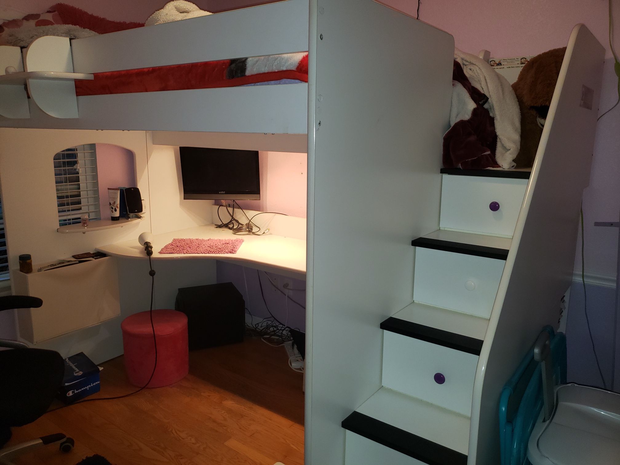 Berg Utica “Full” Loft Bed With Three Drawer Study Station