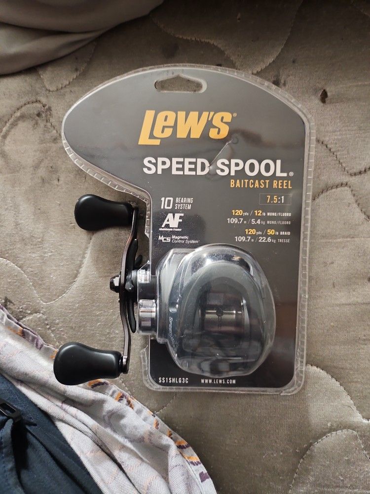 Lew's Fishing Reel $70
