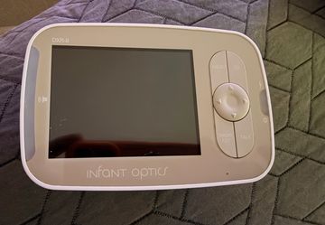 Infant Optics DXR-8 Monitor AND Camera WITH extended battery.