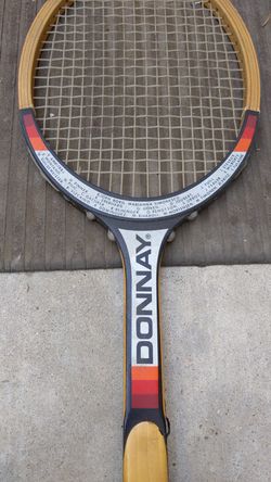 TAKING OFFERS international tennis team rackets