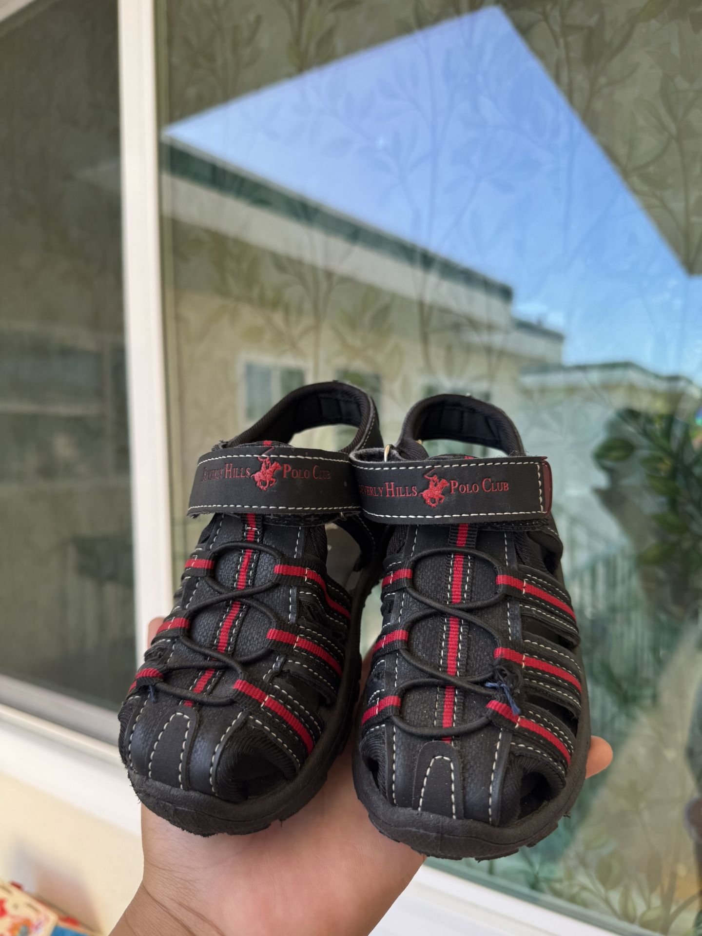 Toddler sandals 