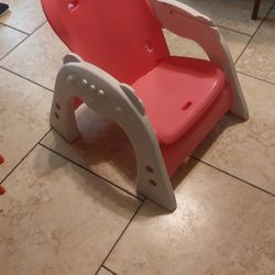 Kids Chair In Good Condition Clean 