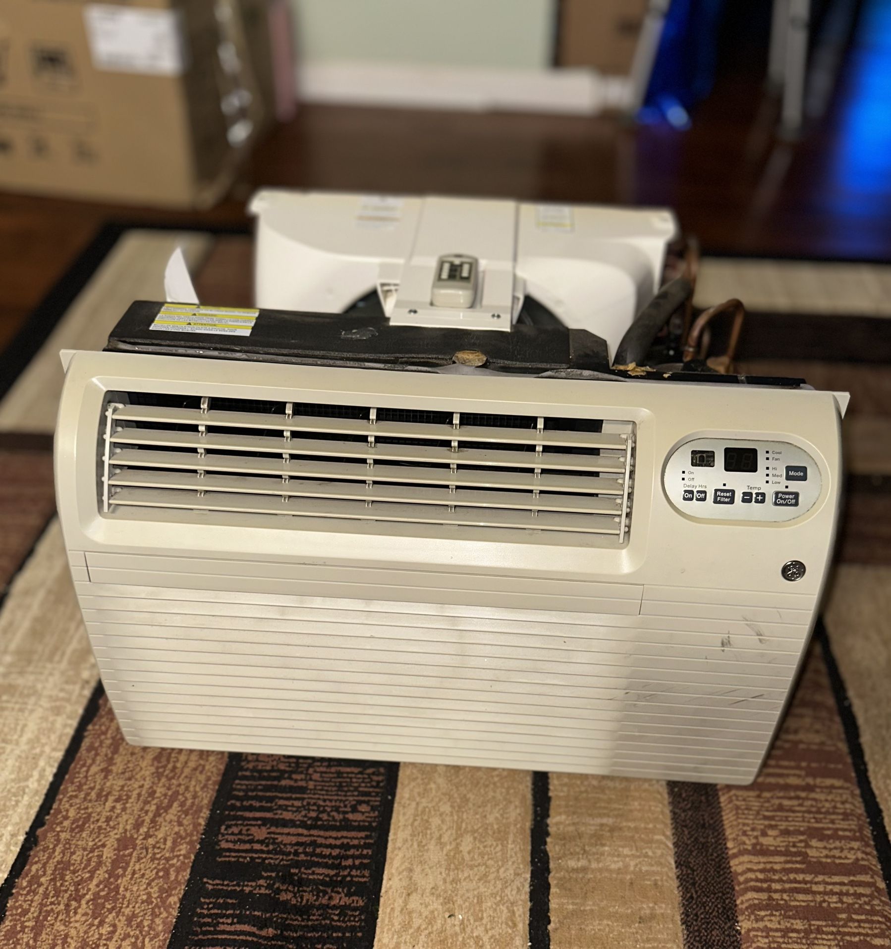 GE Wall Air Conditioner 