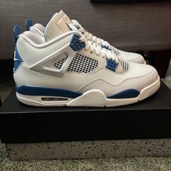 Jordan 4 Retro Military Blue