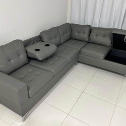 Sectional Sofa For Sale. Ask For Price. NUEVO. Delivery Available 