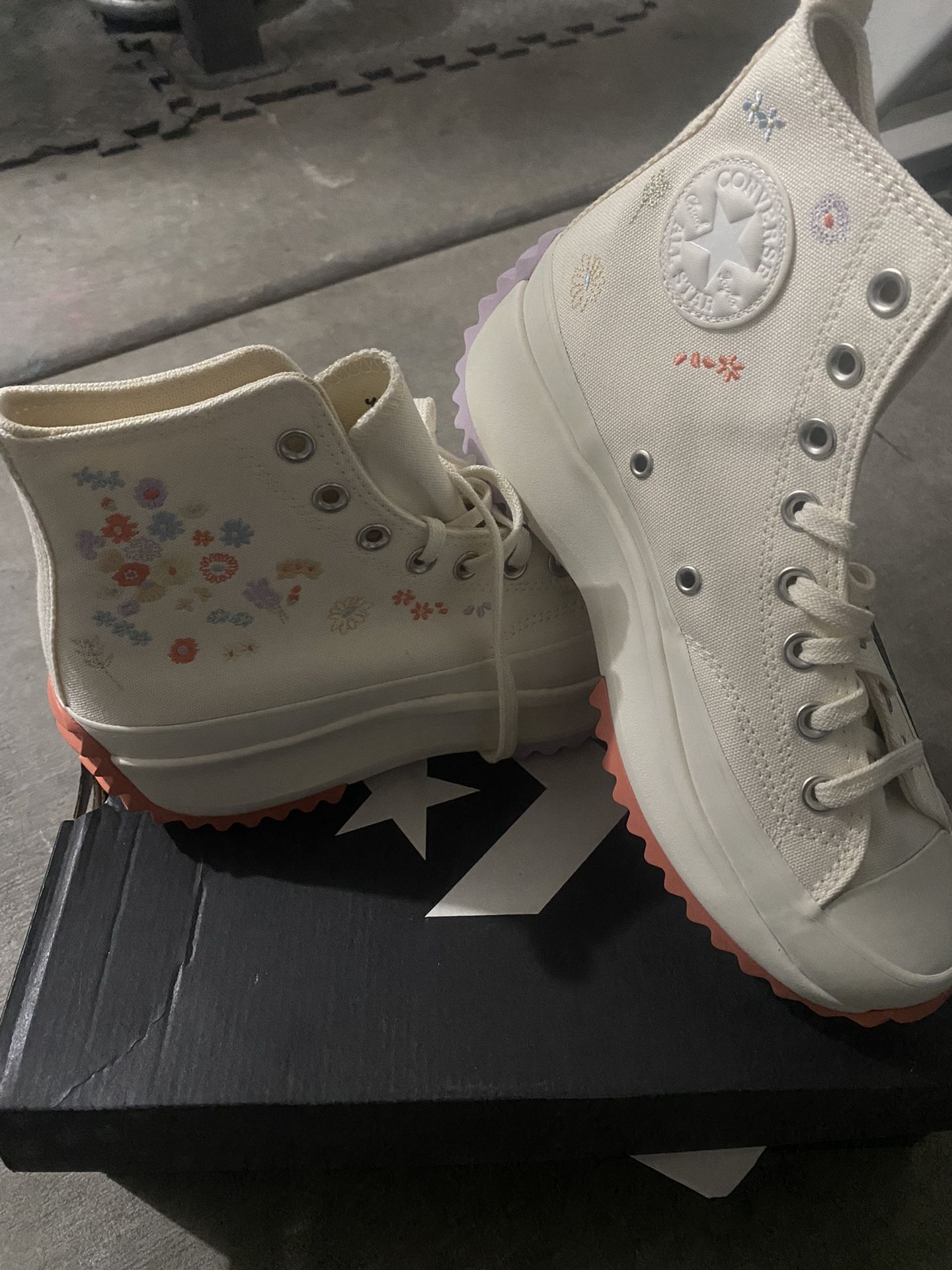 Women’s Platform Converse