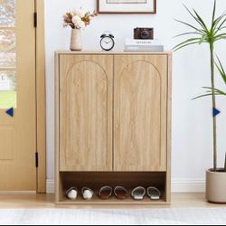 Wooden shoe cabinet