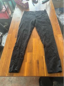 Women’s pants READ