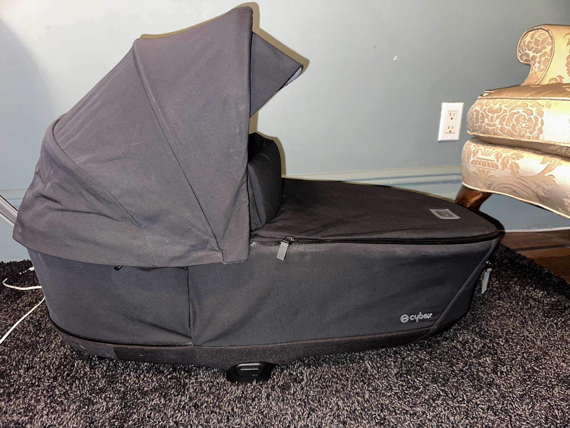 Cybex Priam bassinet/carry cot