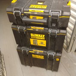 DeWalt Tough System 2.0 Stackable Toolbox 