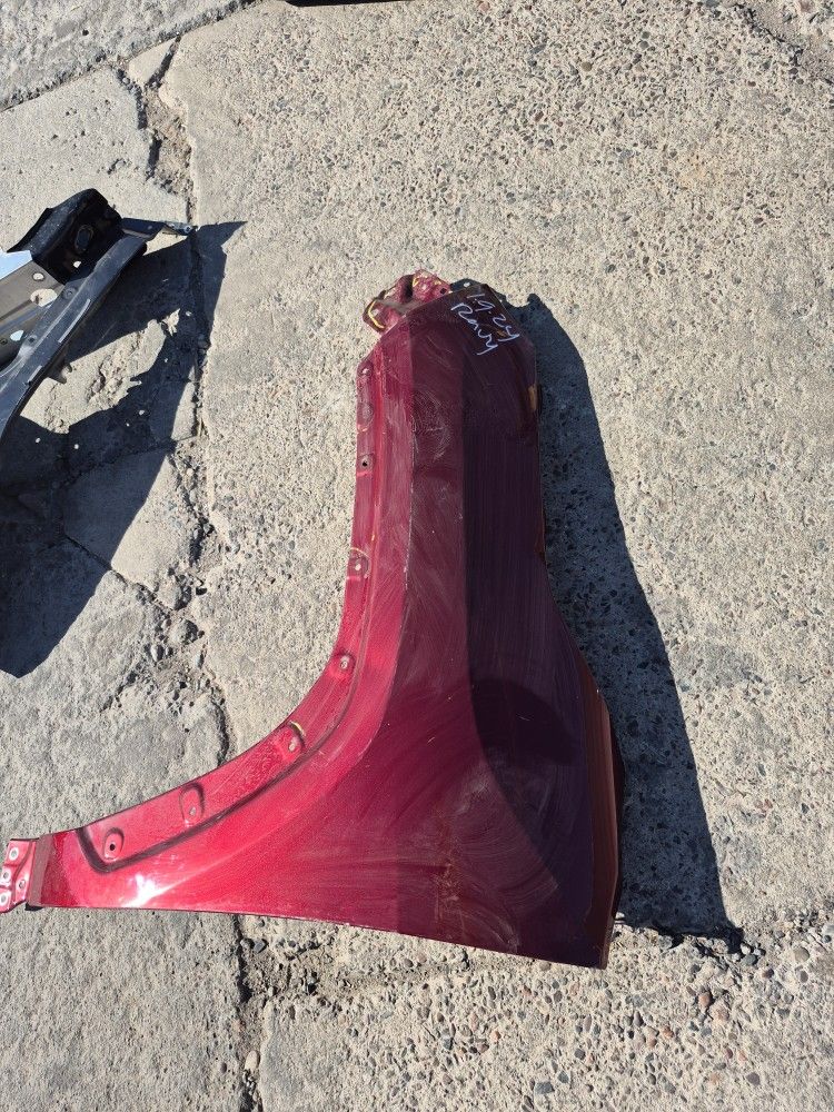 Toyota Rav4 Left Fender Oem